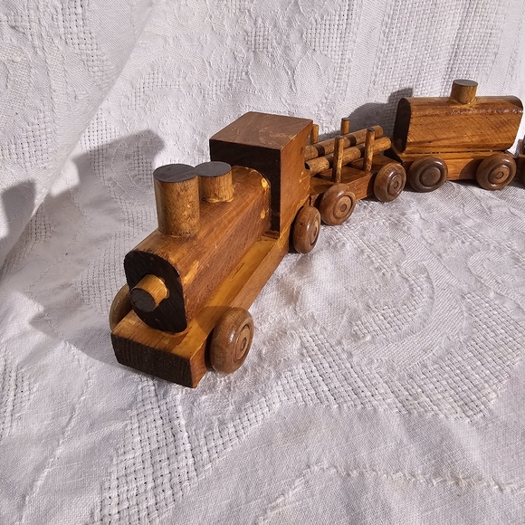 Vintage Handmade Wood Toy Train Removeable Toy Car & Logs 27.5" Long - Picture 4 of 5